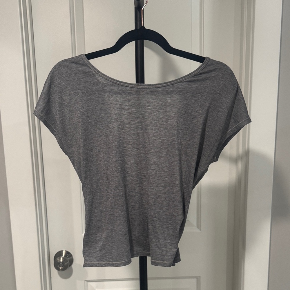 lululemon athletica Women's Short Sleeve Tee in Heather Gray
